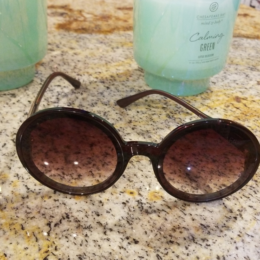 Cute round sunglasses 🌻🌻